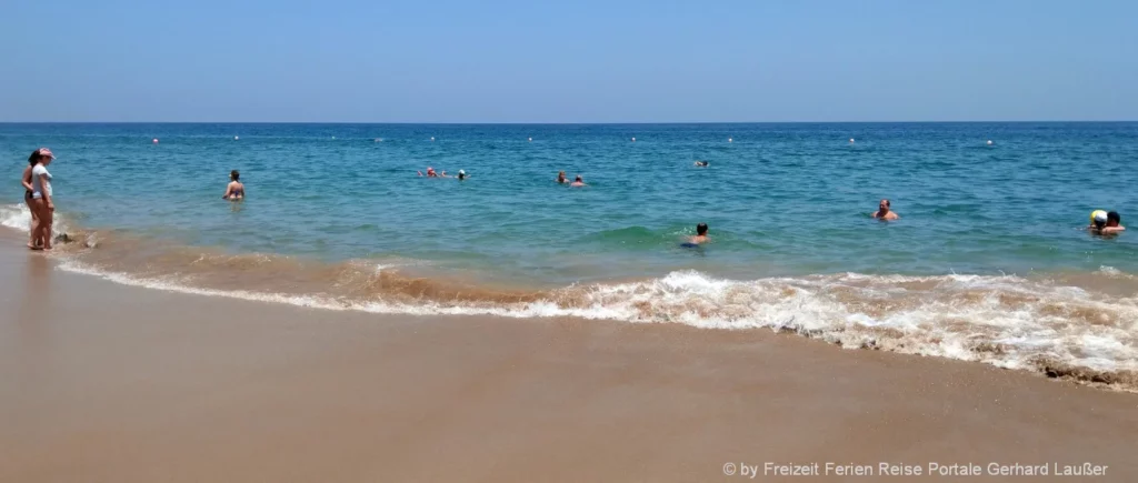 Strandurlaub Urlaubsideen für Alleinreisende, Paare, Gruppen, Familien mit Kinder